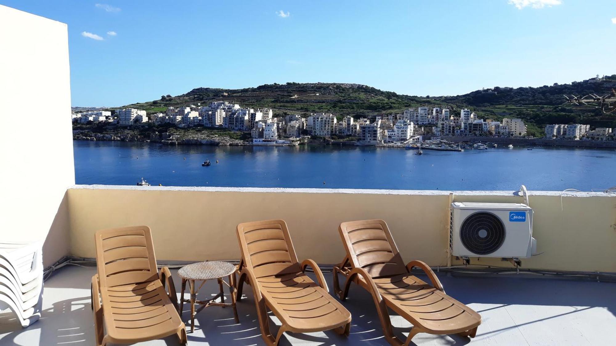 Bayview 2 Bedroom Seaview Apartment With Large Terrace With Panoramic Views - By Getawaysmalta San Pawl il-Baħar Kültér fotó