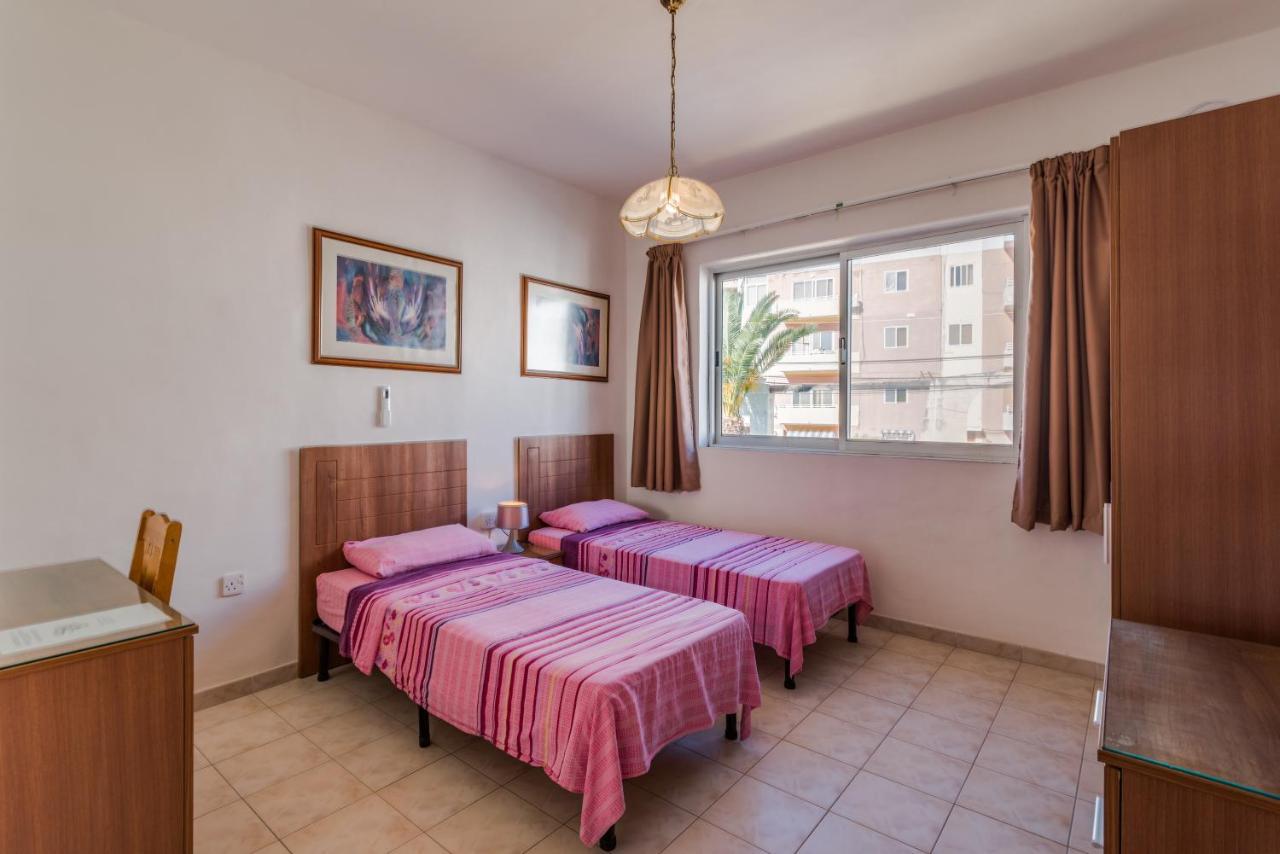Bayview 2 Bedroom Seaview Apartment With Large Terrace With Panoramic Views - By Getawaysmalta San Pawl il-Baħar Kültér fotó