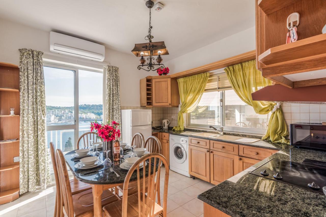 Bayview 2 Bedroom Seaview Apartment With Large Terrace With Panoramic Views - By Getawaysmalta San Pawl il-Baħar Kültér fotó