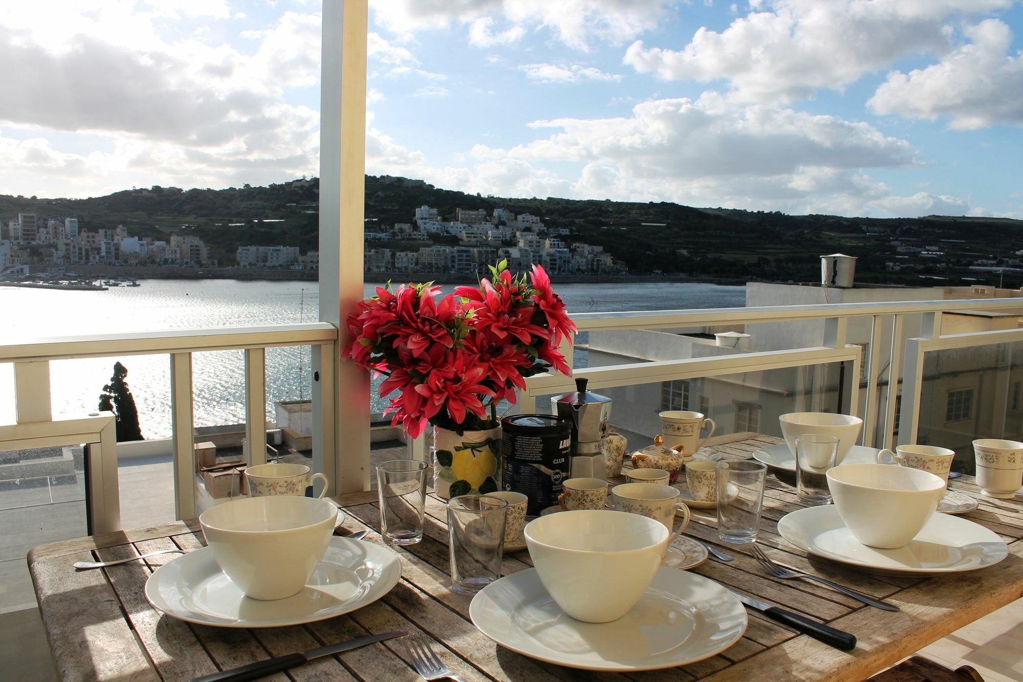 Bayview 2 Bedroom Seaview Apartment With Large Terrace With Panoramic Views - By Getawaysmalta San Pawl il-Baħar Kültér fotó